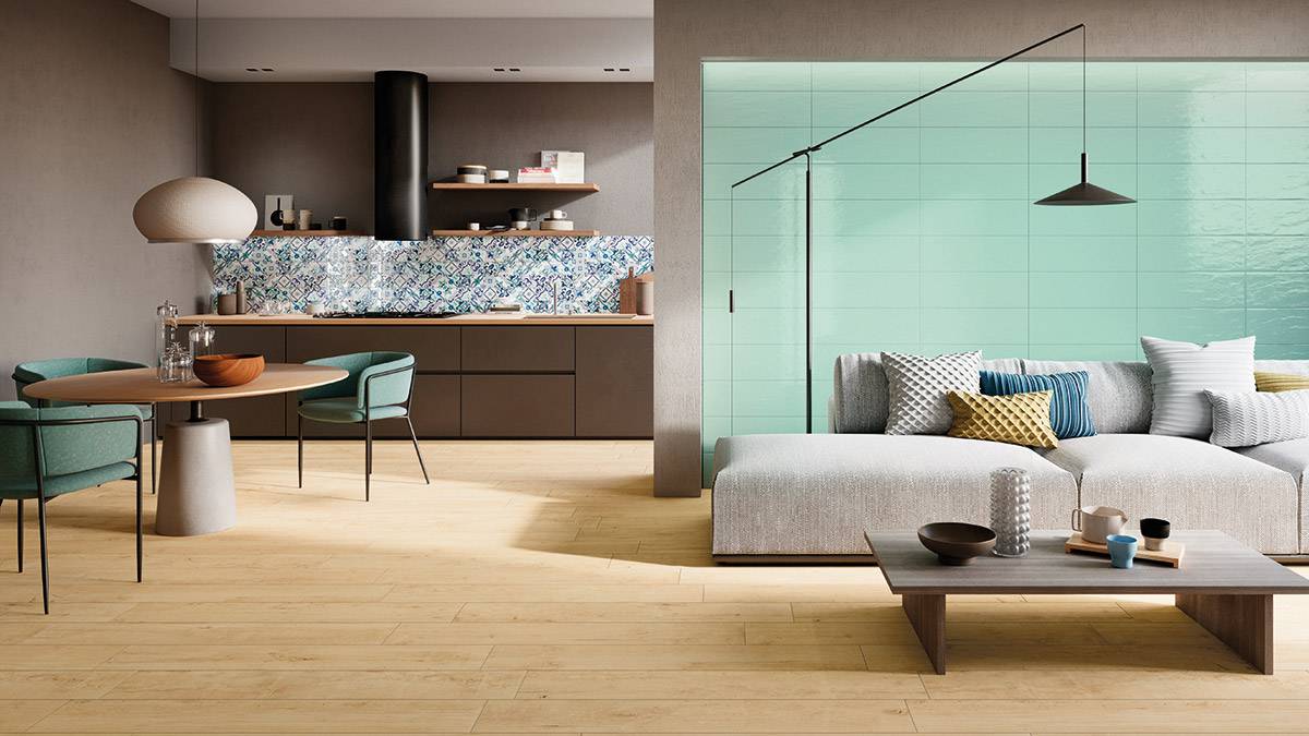 Carrelage en grès cérame aspect bois clair pour l’intérieur à Toulon et ses alentours