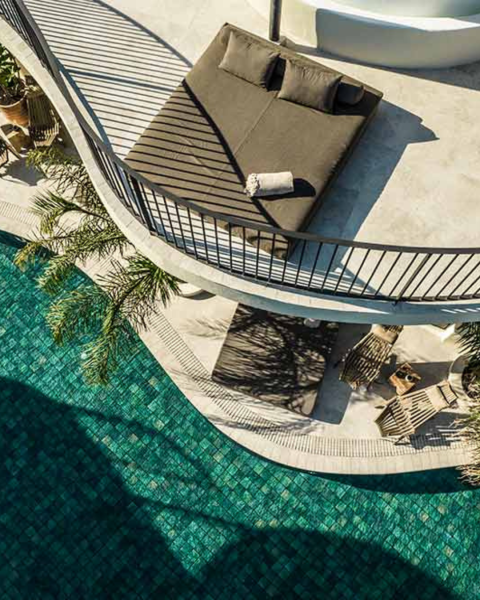 Carrelage de piscine à Sanary-sur-Mer dans le Var