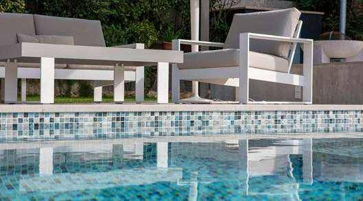 Où acheter un revêtement pour piscine en mosaique à Toulon 83