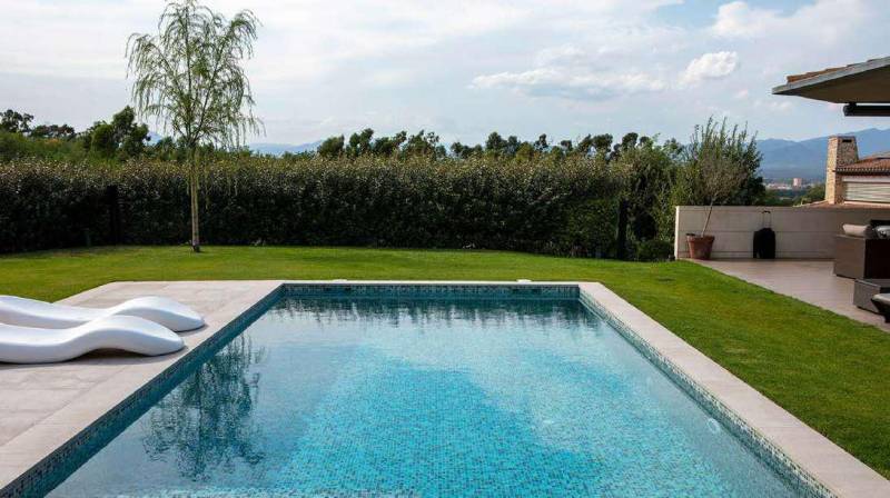 Showroom spécialiste de la piscine en mosaïque vidrepur à Toulon Var